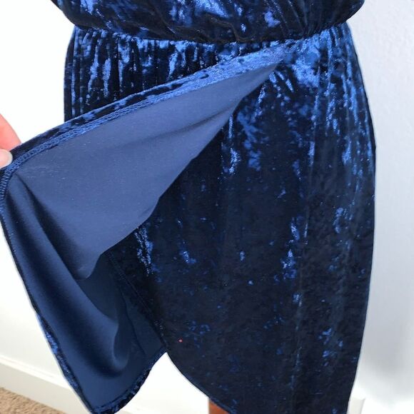 NWT Maurice’s Blue Crushed Velvet Flutter Sleeve Faux Wrap Dress Sz S - Picture 4 of 9